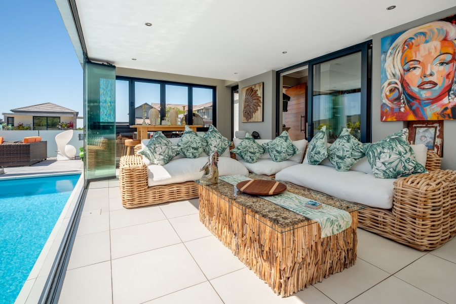 4 Bedroom Property for Sale in Pezula Golf Estate Western Cape